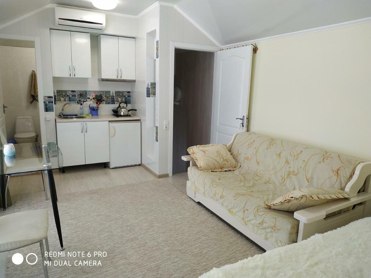 Guest House Butterfly Wing Odessa Esterno foto