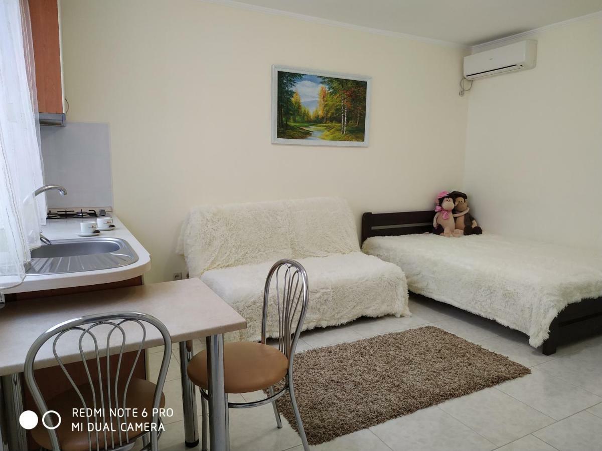 Guest House Butterfly Wing Odessa Esterno foto