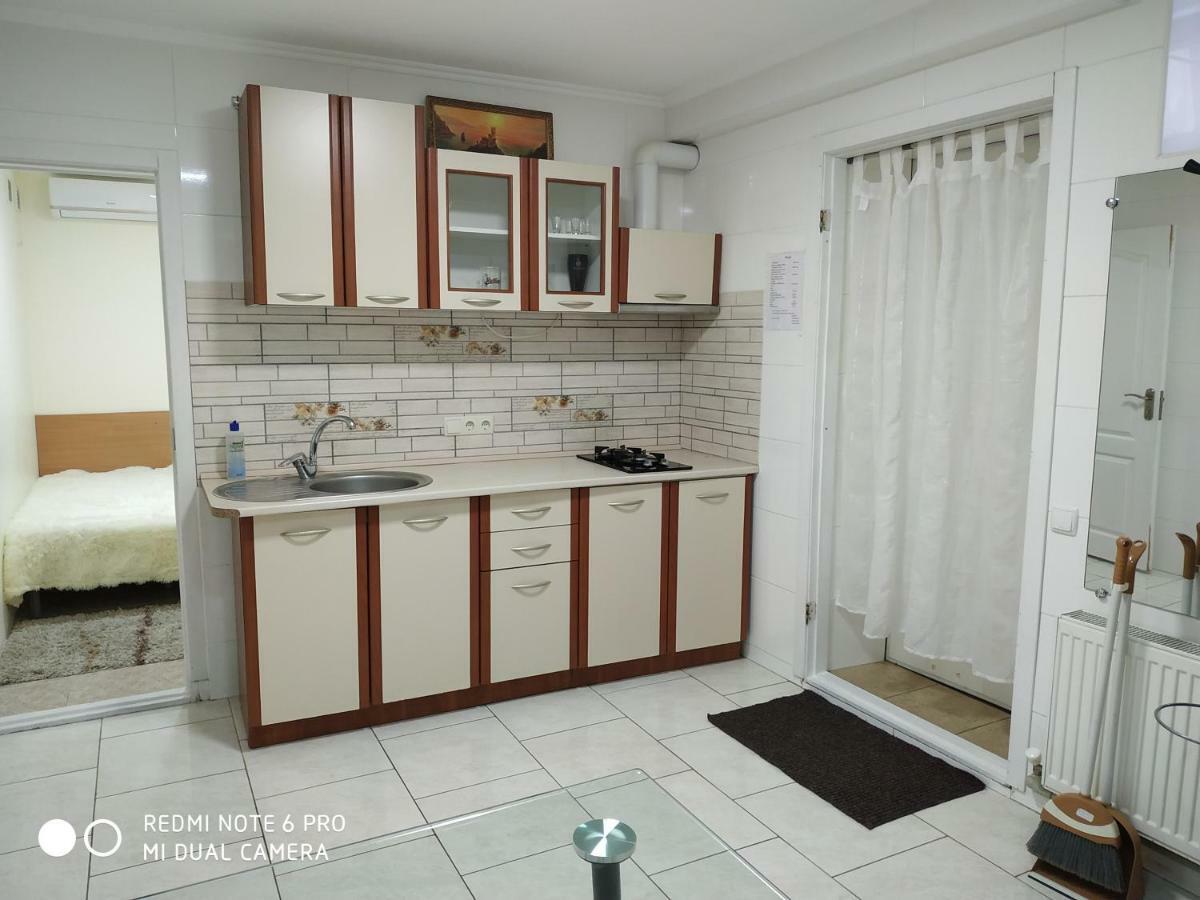 Guest House Butterfly Wing Odessa Esterno foto