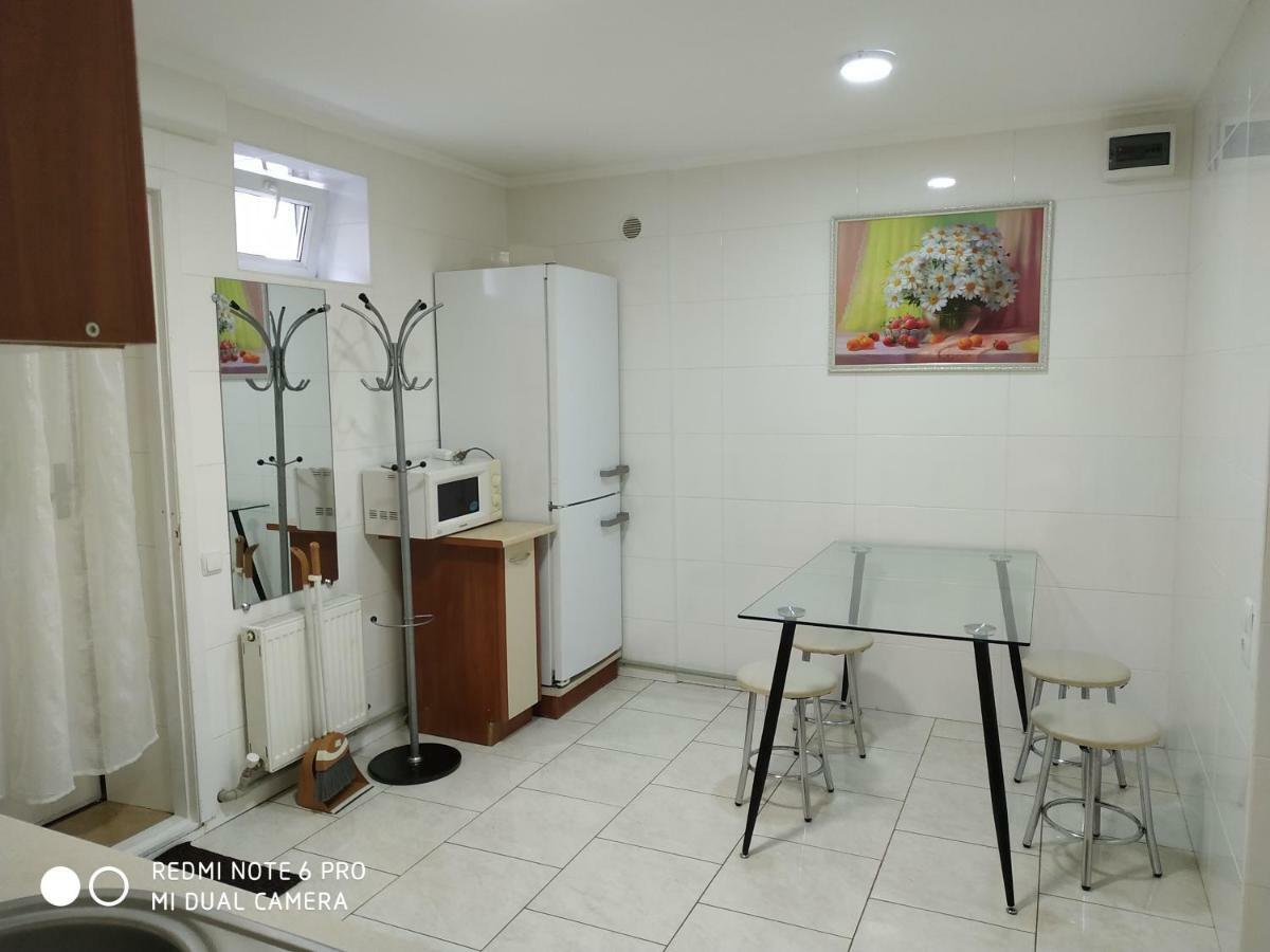 Guest House Butterfly Wing Odessa Esterno foto